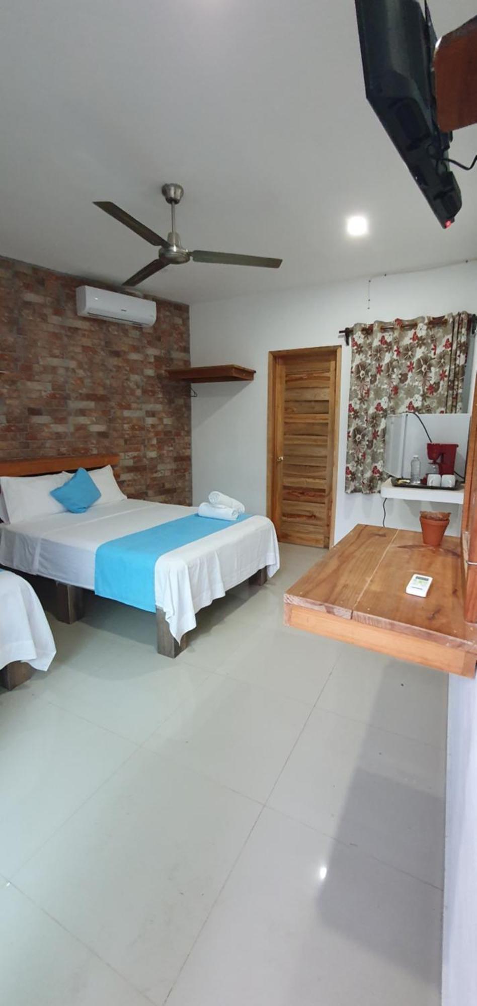 Hotel Del Carmen *